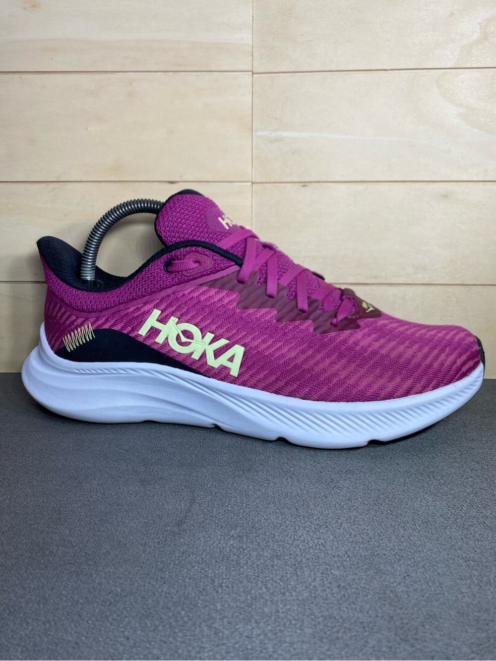 Hoka Solimar Magenta White Women's Size 9 Running Shoes B Sneakers 1123075 FFBT